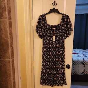 LC Lauren Conrad Navy and Cream Ruched Bodice And Puff Sleeve Sundress